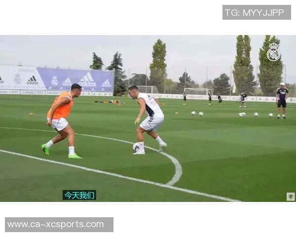 掌握足球过人技巧50招轻松突破防线提升球技的秘诀 掌握足球过人技巧50招轻松突破防线提升球技的秘诀